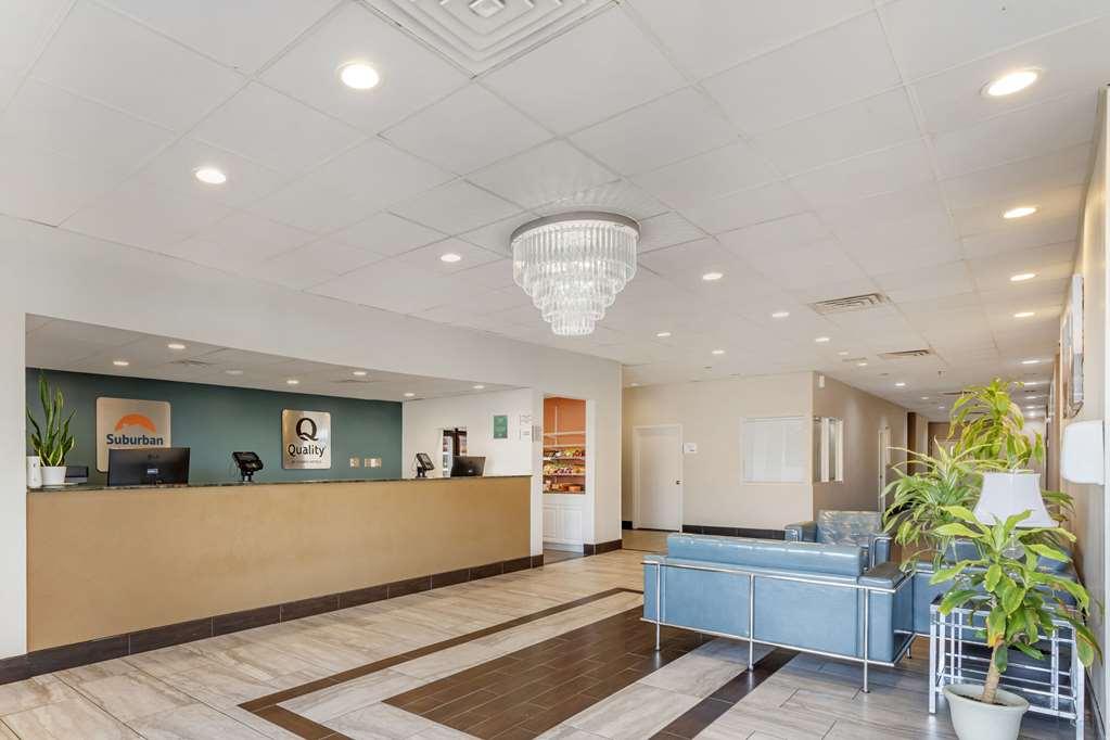 Suburban Studios Gainesville Interior photo